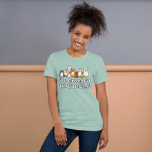 Unisex t-shirt - We CrossFit fur funsies!