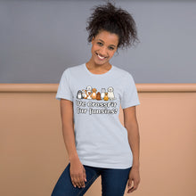 Unisex t-shirt - We CrossFit fur funsies!