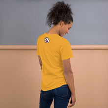 Unisex t-shirt - We CrossFit fur funsies!